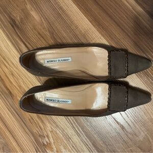 Vintage Manolo Blahnik Brown Kitten Heels